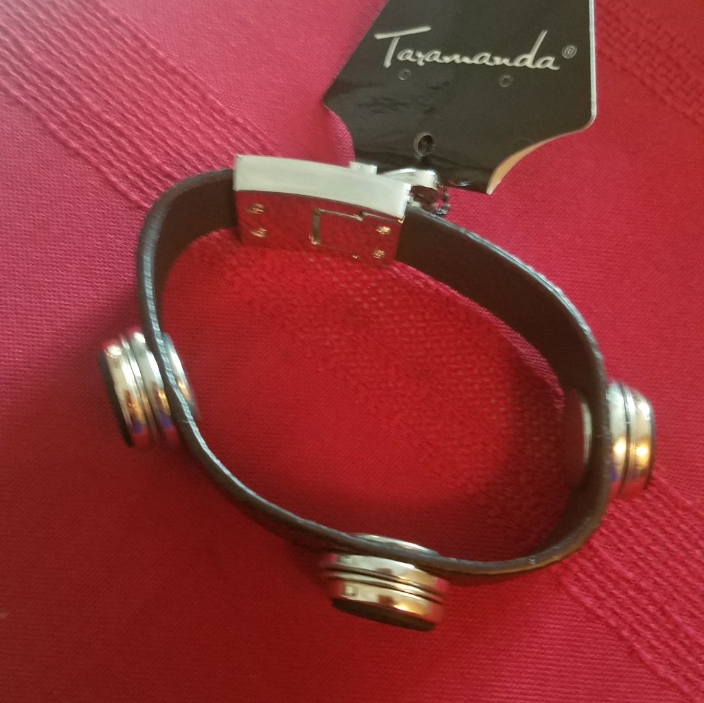 Taramanda Bracket With Snaps